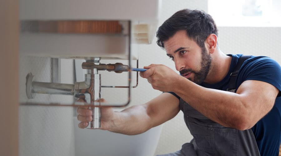 Professional water heater installation services in Garrison, TX